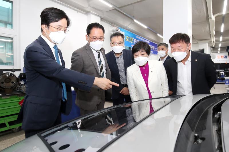 2021년 경기도의회 교육행정위원회 현장방문 사진 8