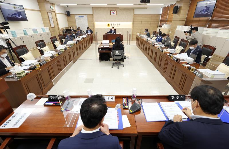 제354회 임시회 제1차 의회운영위원회 사진 7