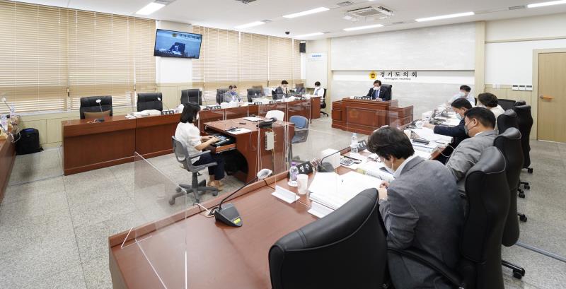 제354회 임시회 2차 보건복지위원회 사진 5