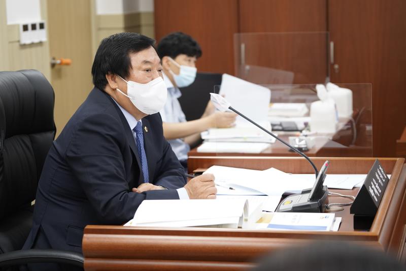 제354회 임시회 2차 보건복지위원회 사진 8