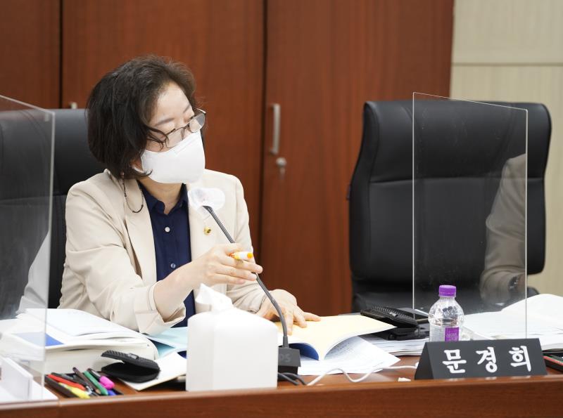 제354회 임시회 2차 보건복지위원회 사진 9