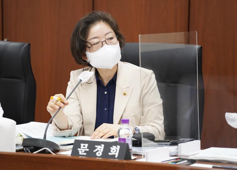제354회 임시회 2차 보건복지위원회 사진 10