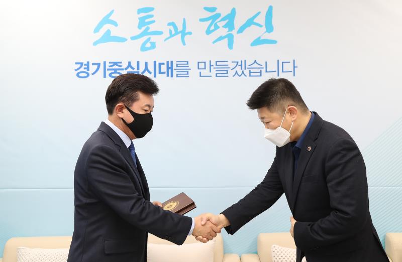 경기도의회 교섭단체 더불어민주당 2021 올해의 의원상 시상식_2