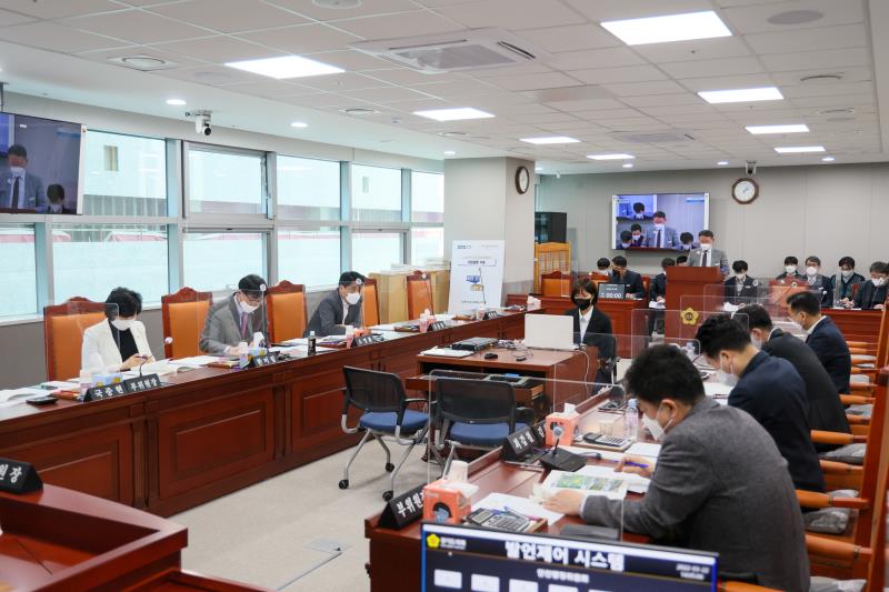 제358회 임시회 1차 안정행정위원회 사진 6
