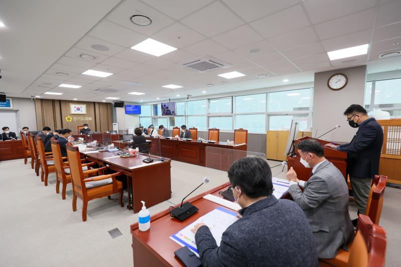 제358회 임시회 1차 안정행정위원회 사진 7