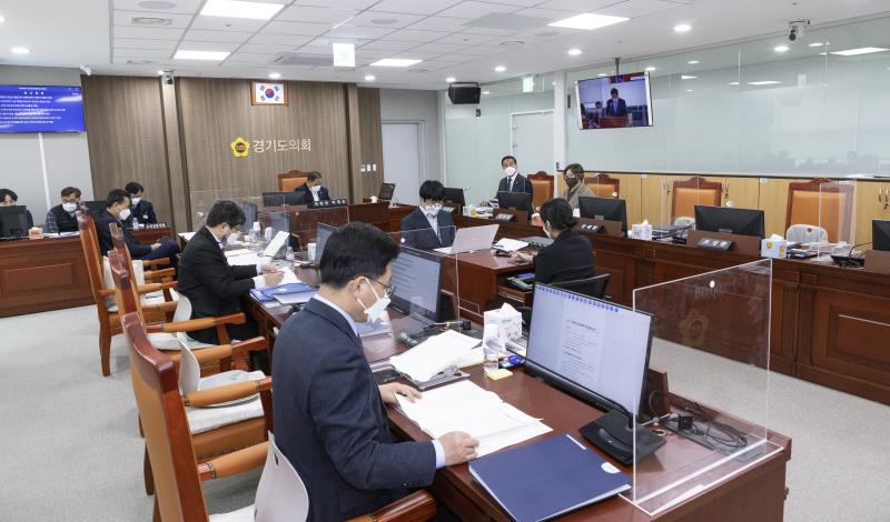 제358회 임시회 1차 여성가족평생교육위원회 사진 2