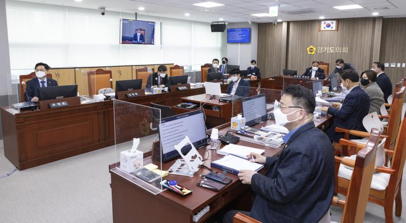 제358회 임시회 1차 여성가족평생교육위원회 사진 9