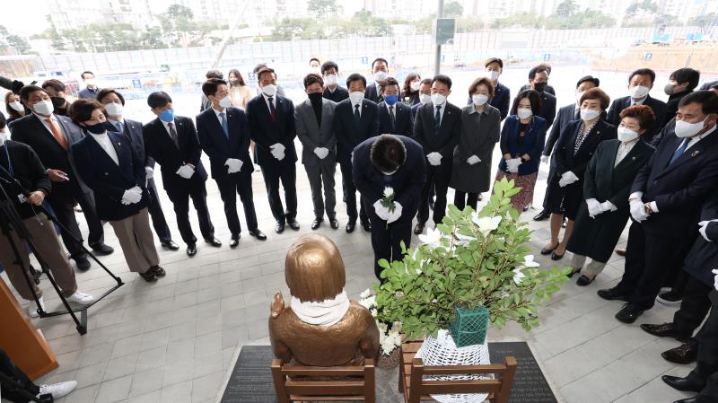 경기도의회 평화의 소녀상 이전 기념식