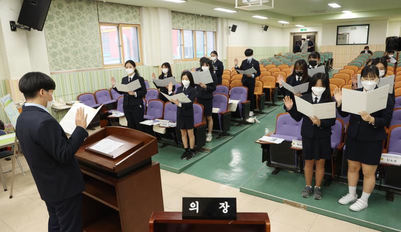 포천 갈월중학교 찾아가는 청소년 의회교실 사진 5