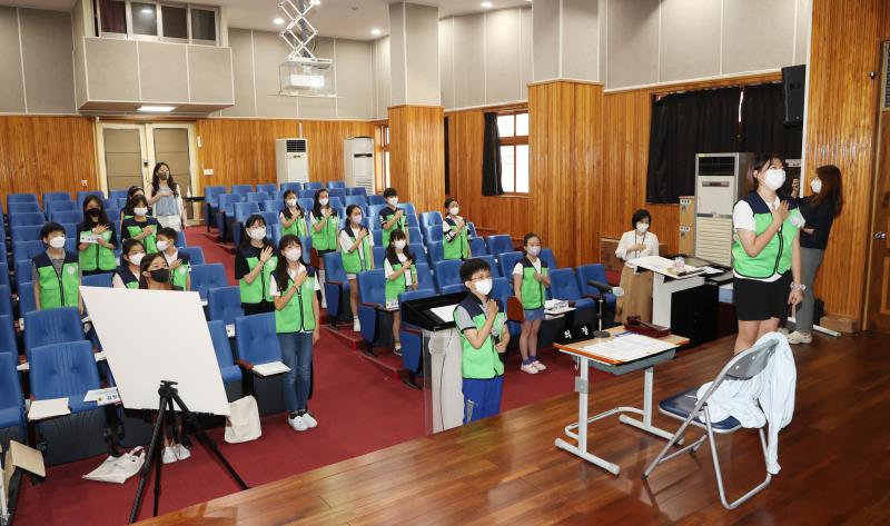 제14회 청소년의회교실 성남푸른초등학교 사진 2