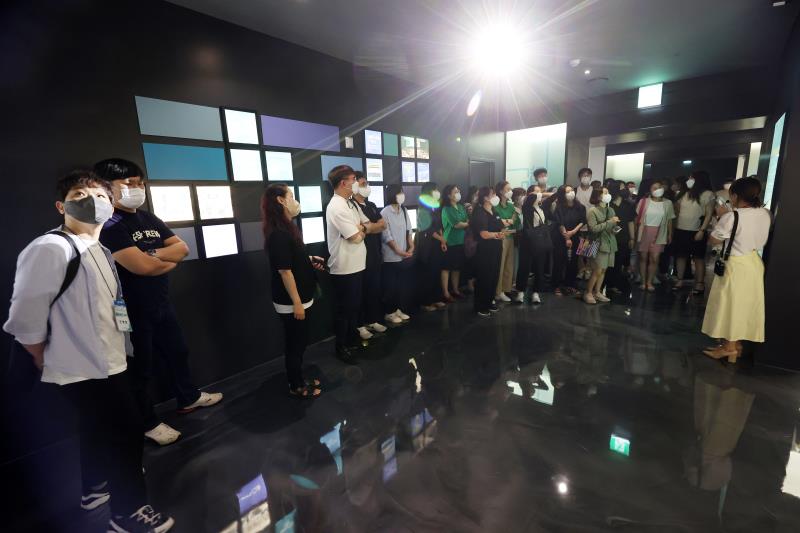 경기도율곡교육연수원 연수생 경기도의회 방문 견학 사진 9