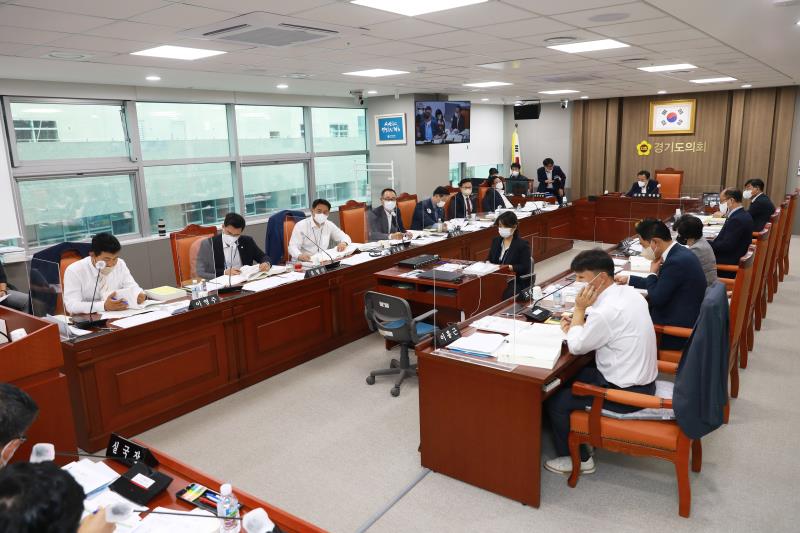 제363회 임시회 제1차 건설교통위원회 사진 2