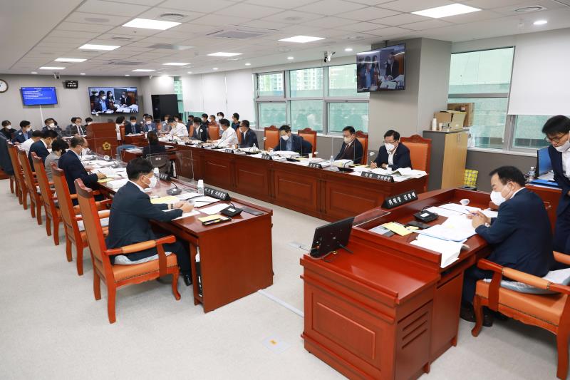 제363회 임시회 제1차 건설교통위원회 사진 4