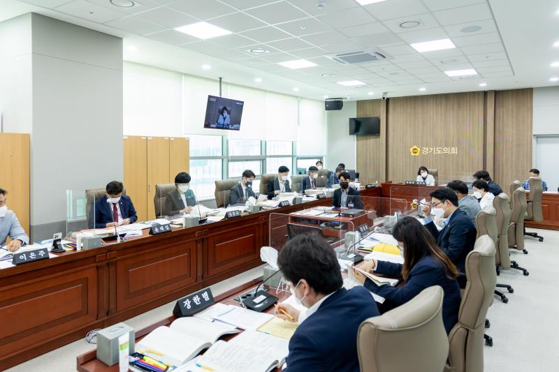 제363회 임시회 제1차 교육행정위원회 사진 2
