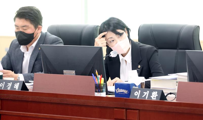 제363회 임시회(폐회중) 예산결산특별위원회 제4차 회의 사진 3