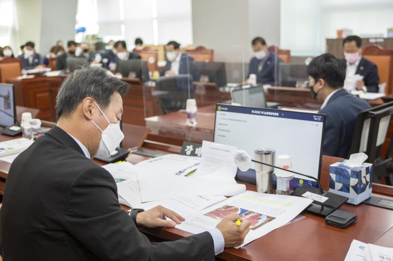 제365회 정례회 농정해양위원회 2022년도 행정사무감사 사진 3