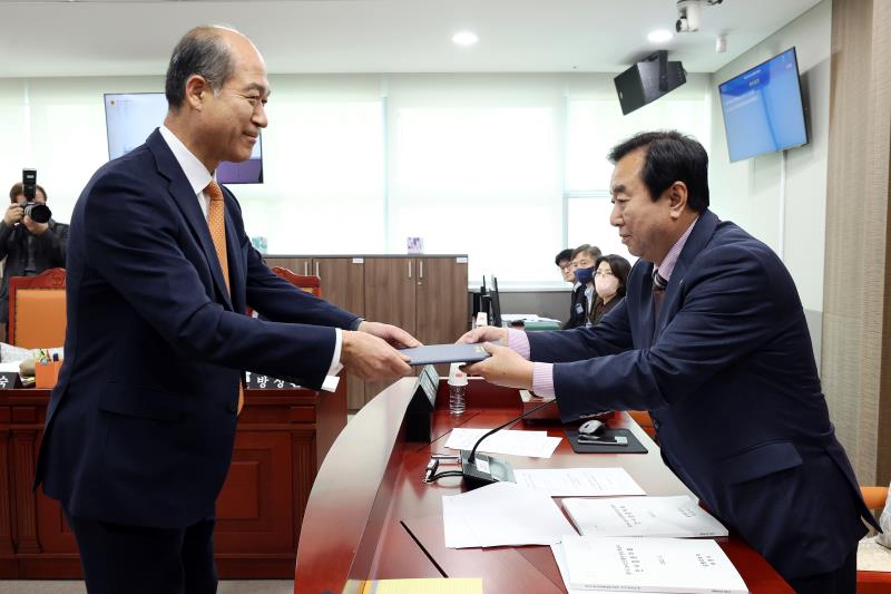 경기도농수산진흥원장 인사청문회 사진 7