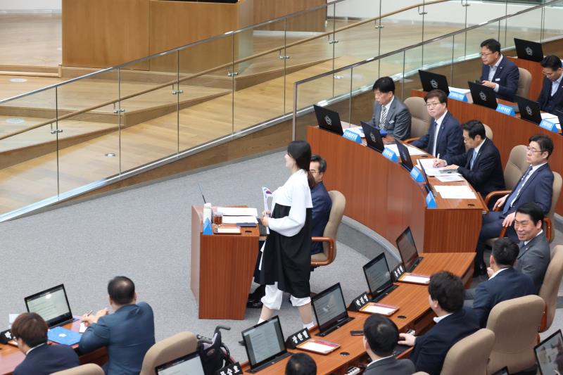 제367회 임시회 제4차 본회의 사진 6