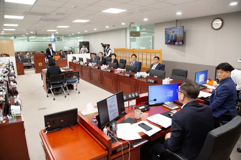 제368회 임시회 제1차 경제노동위원회 사진 3