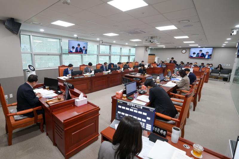 제368회 임시회 제1차 안전행정위원회 사진 4