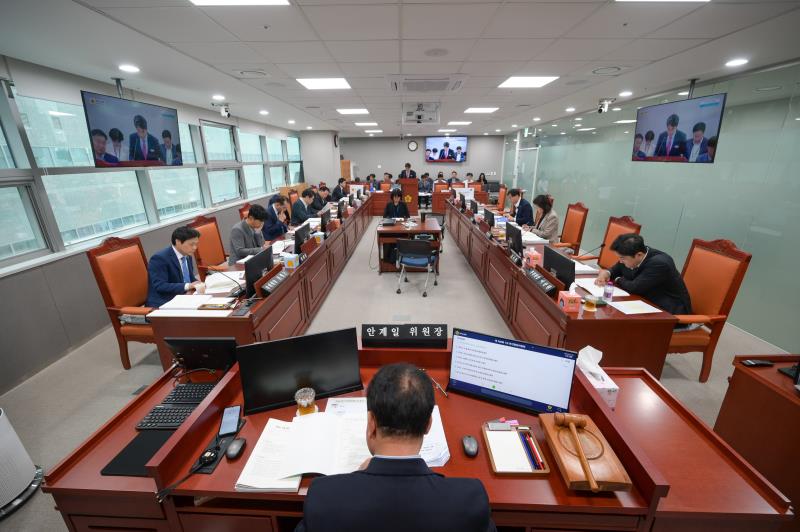제368회 임시회 제1차 안전행정위원회 사진 5