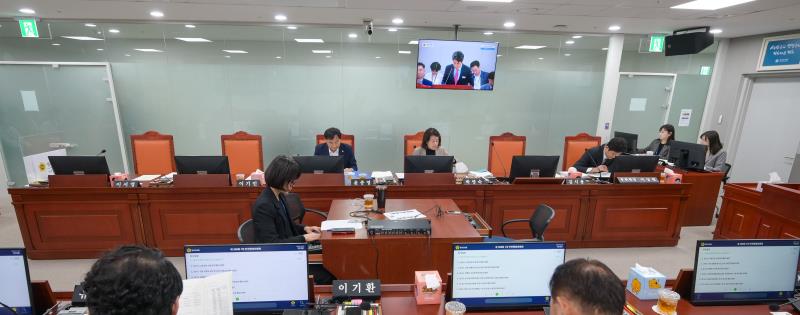 제368회 임시회 제1차 안전행정위원회 사진 7