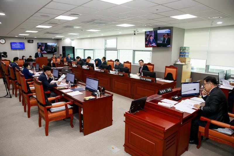 제368회 임시회 제1차 건설교통위원회 사진 5