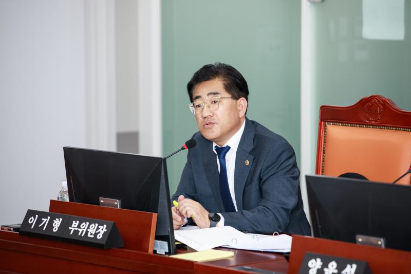 제368회 임시회 제1차 건설교통위원회 사진 8