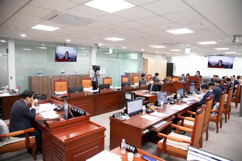 제368회 임시회 제1차 농정해양위원회 사진 2