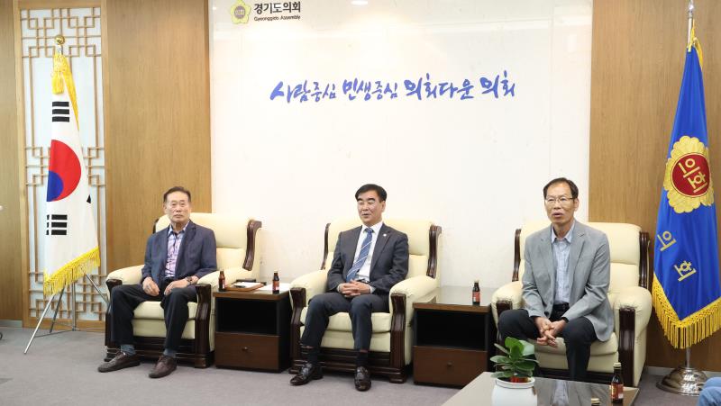 원미노인복지관 관계자 접견 및 견학 사진 3