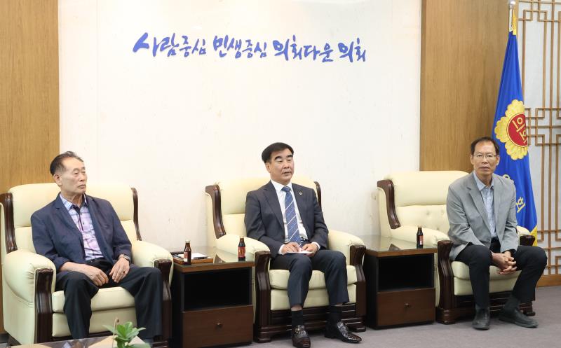 원미노인복지관 관계자 접견 및 견학 사진 6