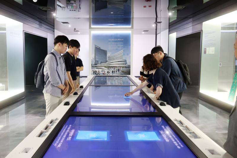 경인일보 수습기자단 경기도의회 방문 사진 7