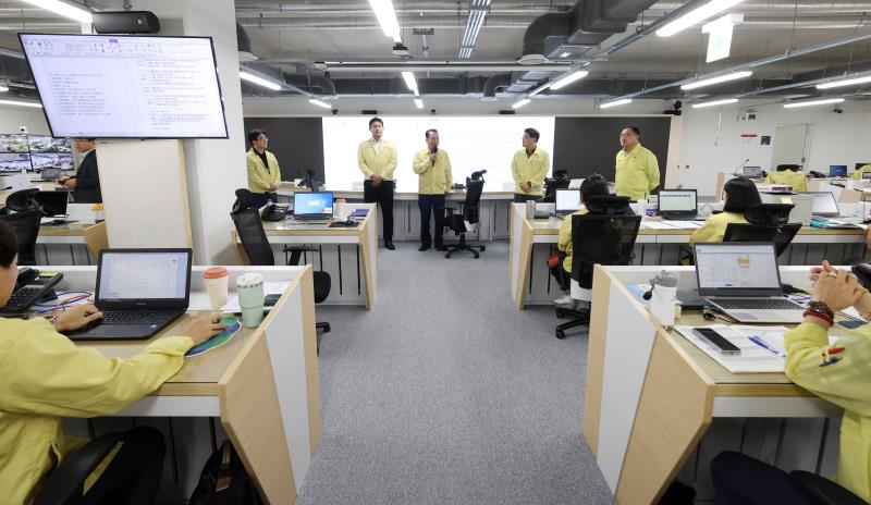 안전행정위원회 안계일 위원장, 이상원 부위원장 2023 을지연습 경기도전시종합상황실 방문 사진 8