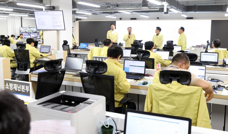 안전행정위원회 안계일 위원장, 이상원 부위원장 2023 을지연습 경기도전시종합상황실 방문 사진 10