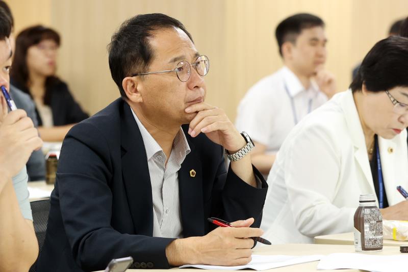 경기도의회 아침 경제특강_7