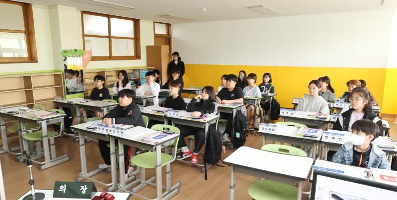 청소년의회교실 의정부 회룡초등학교 사진 4