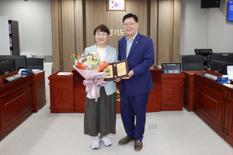 제11대 제2기 예산결산특별위원회 공로패 수여식_7