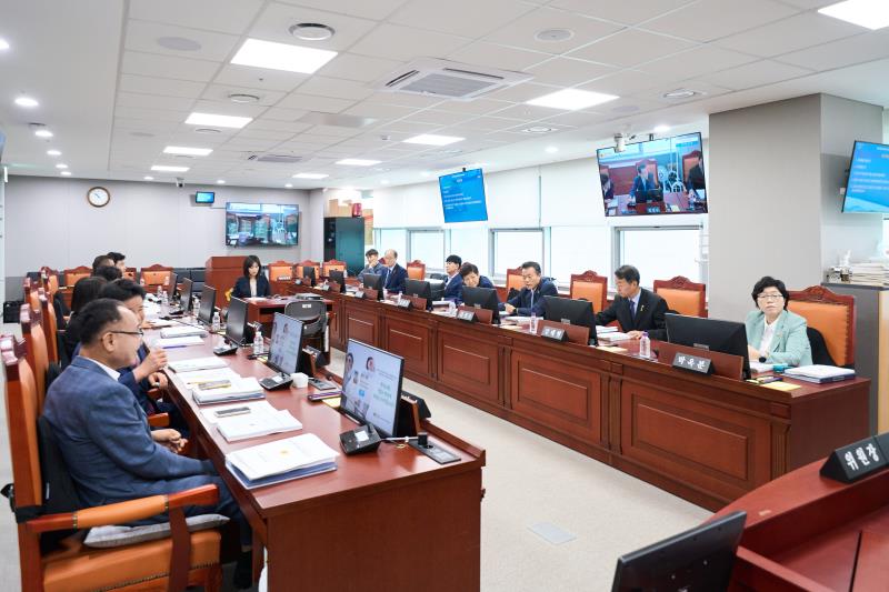 제376회 임시회 제1차 건설교통위원회_2