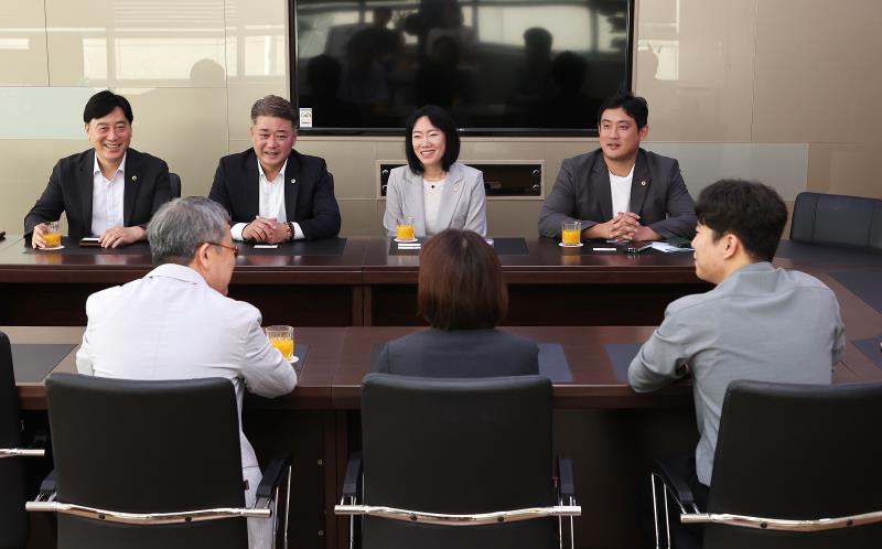 경기도의회 국민의힘 대표단 언론사 방문_7