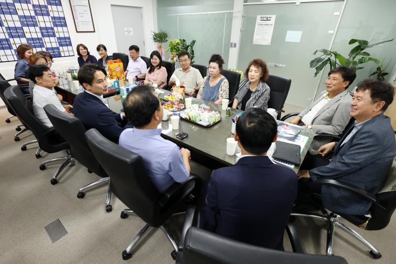 황대호 문화체육관광위원장 주민자치위원회 접견 및 견학_8