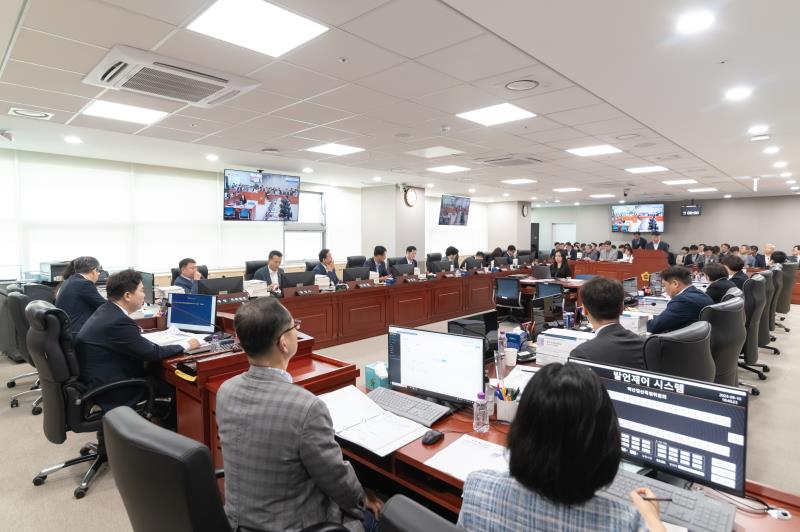 제377회 임시회 제1차 경기도청예산결산특별위원회_2