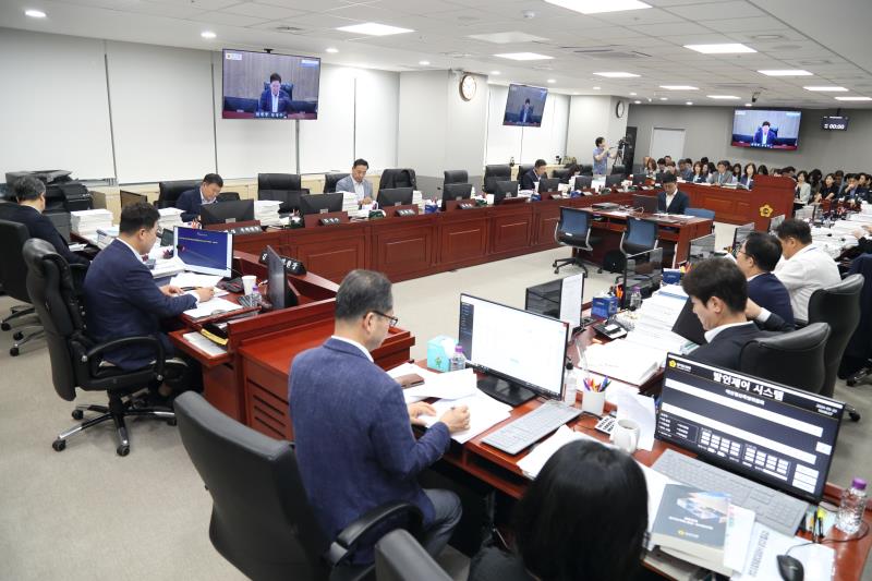 제377회 임시회 제3차 경기도청예산결산특별위원회_2
