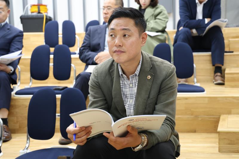 2024 AIDT(인공지능 기술을 활용한 디지털 교과서) 도입 지원을 위한 정책토론회_2