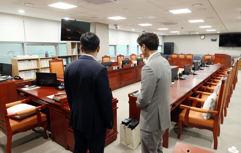 황대호 문화체육관광위원장 수원시 곽도용 문화청년체육국장등 접견_2