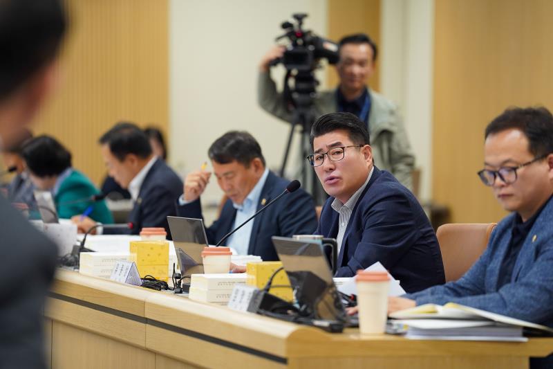 제379회 정례회 도시환경위원회 행정사무감사_6