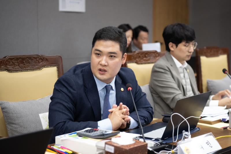 제379회 정례회 여성가족평생교육위원회 행정사무감사_10