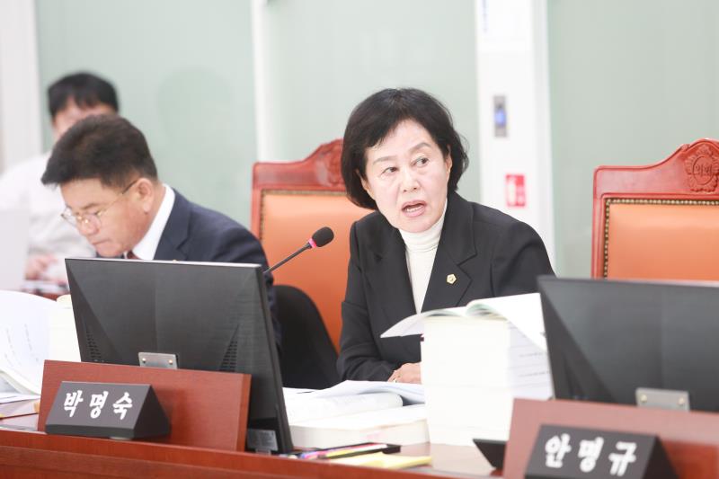 제379회 정례회 건설교통위원회 행정사무감사_5