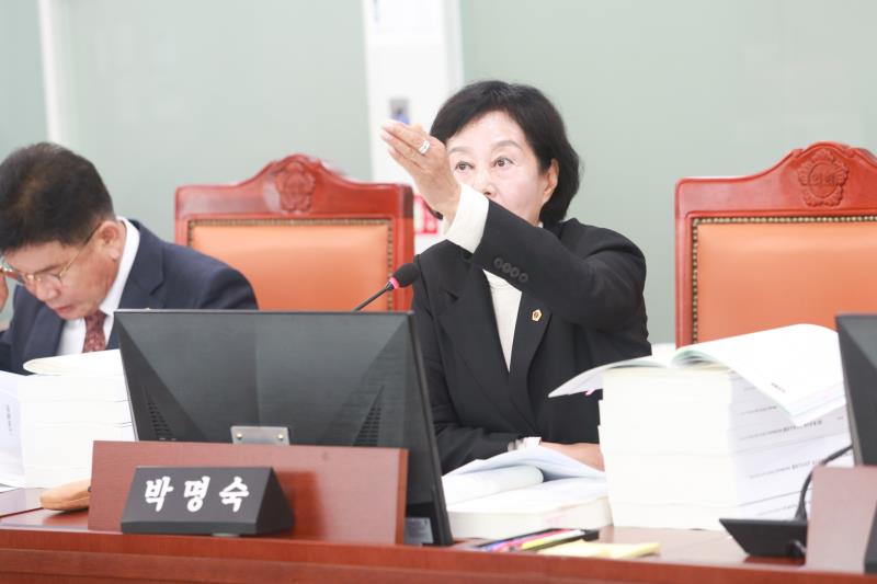 제379회 정례회 건설교통위원회 행정사무감사_6