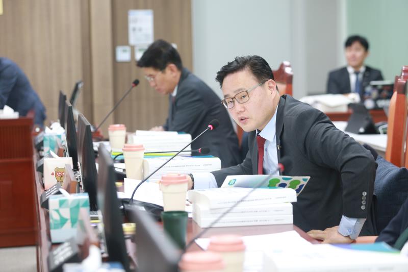 제379회 정례회 여성가족평생교육위원회 행정사무감사