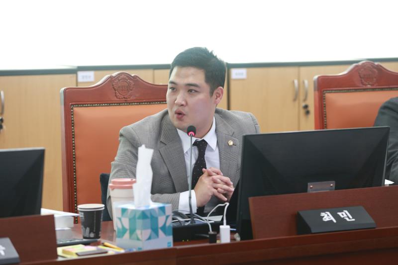 제379회 정례회 여성가족평생교육위원회 행정사무감사_2